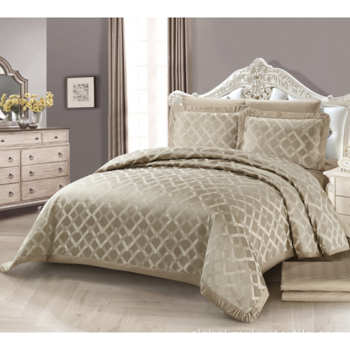 Jacuqard Comforter Set Luxury jacquard quilt bedding comforter set Supplier